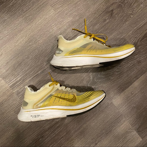 Nike ZOOM FLY SP "Dark Citron" Running Shoes - Picture 4 of 8